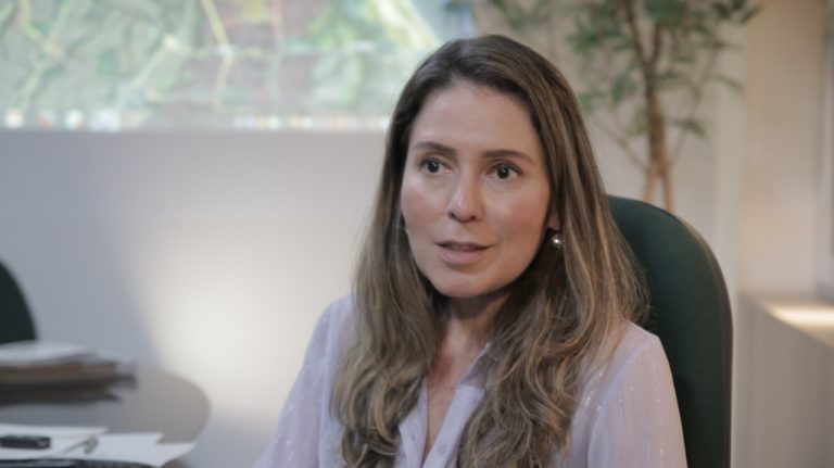 Podcast “Dellas” recebe Águeda Muniz, diretora-executiva da C. Rolim Engenharia