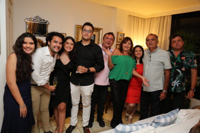 Ana Lourdes E Familia