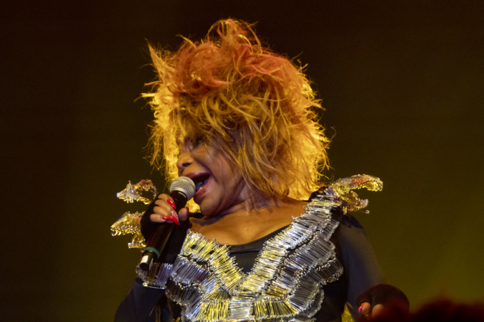 ElzaSoares