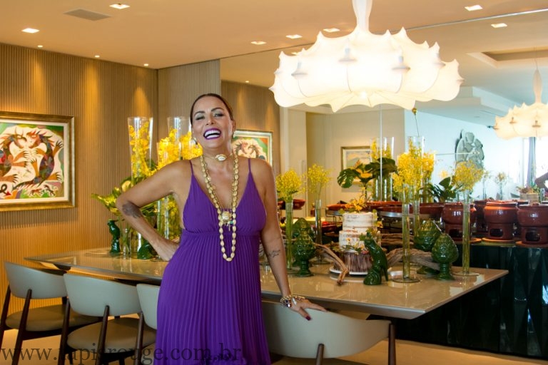 Gil Santos celebra nova idade com grande festa