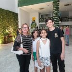 Márcia, Débora, Maria E Felipe Machado