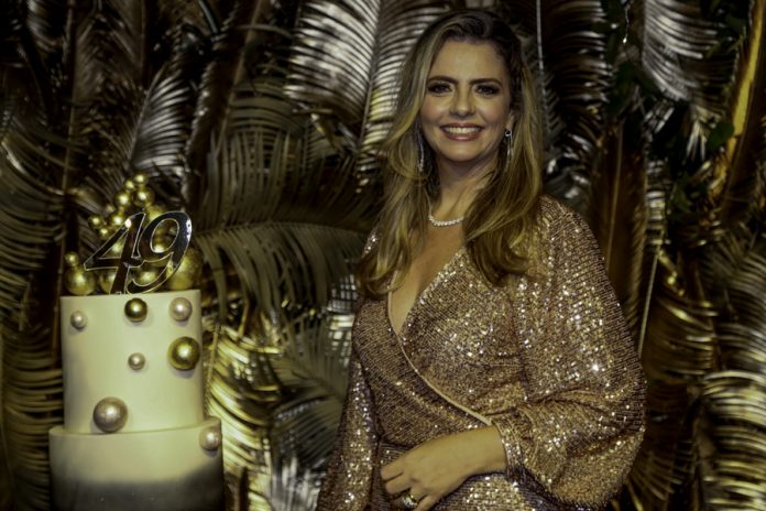 Tais Pinto (9)