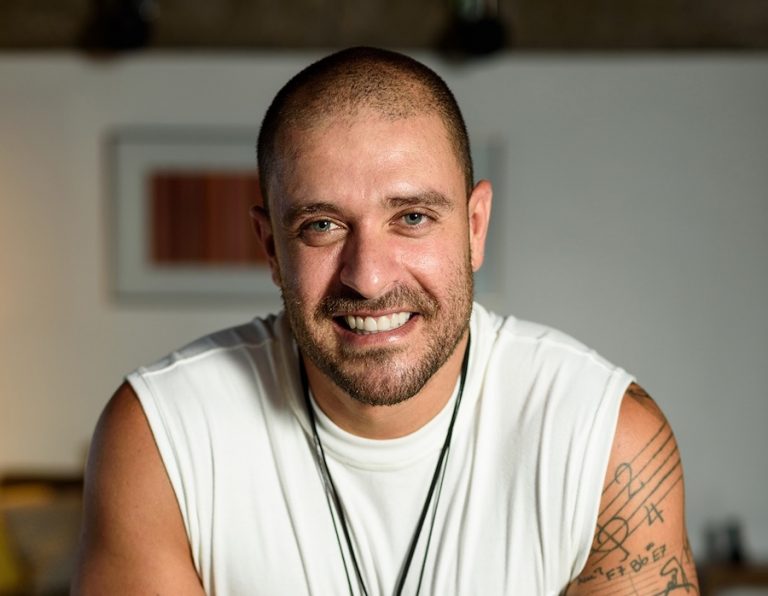 Diogo Nogueira apresenta seu samba na capital cearense