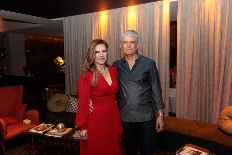 Fabiana Lustosa comemora nova idade no L’Ô Restaurante