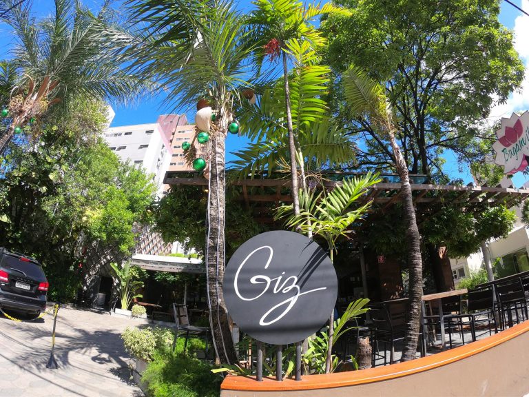 Saideira do Giz anima o domingo com apresentação da banda Quarteto 4e20