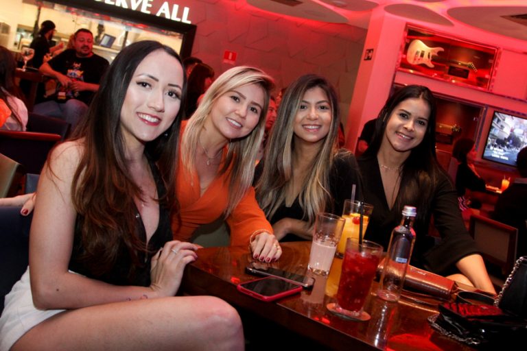 Live Music do Hard Rock Café é sucesso na noite cearense