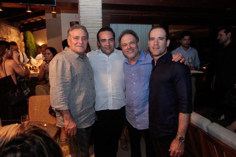 José Carlos Pontes celebra nova idade com grande festa