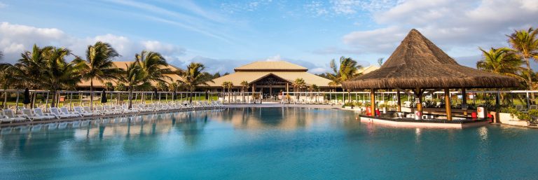 Hotéis em praias badaladas do litoral ainda têm vagas para o Réveillon