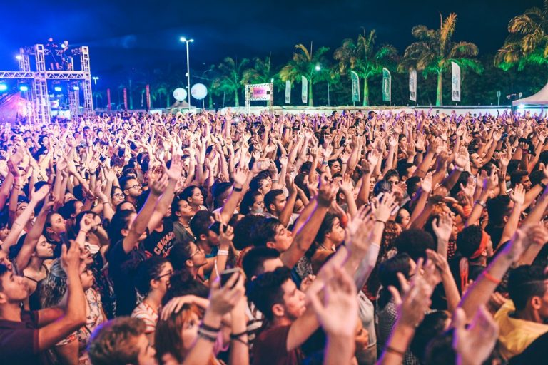 Saiba mais sobre as atrações do primeiro dia de I’Music; Giulia Be, Silva e Marisa Monte