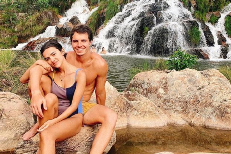 Manu Gavassi pede pretendente em namoro dentro do BBB e ele aceita