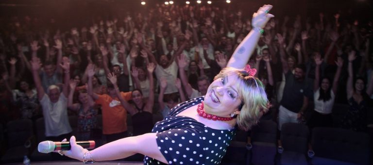 “Não está mais difícil fazer humor, depende de pessoa para pessoa”, diz Rossicléa neste Dia Internacional do Riso