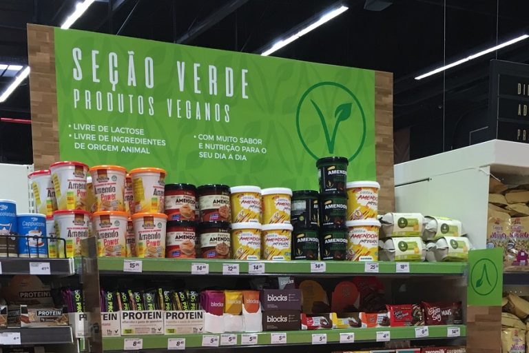 Produtos veganos ganham destaque no Supermercado Pinheiro