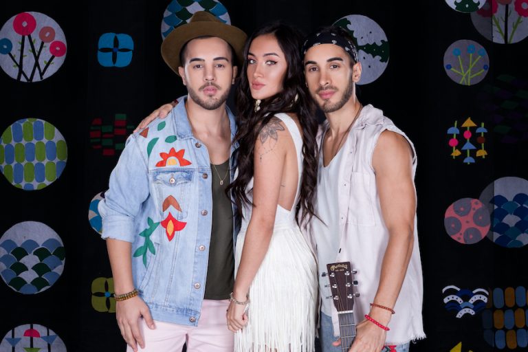 Melim promete embalar os corações em show neste sábado