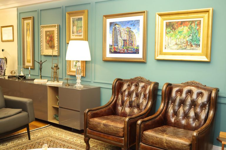 Arquiteta Karla Marques se destaca por grandes projetos do BS Design