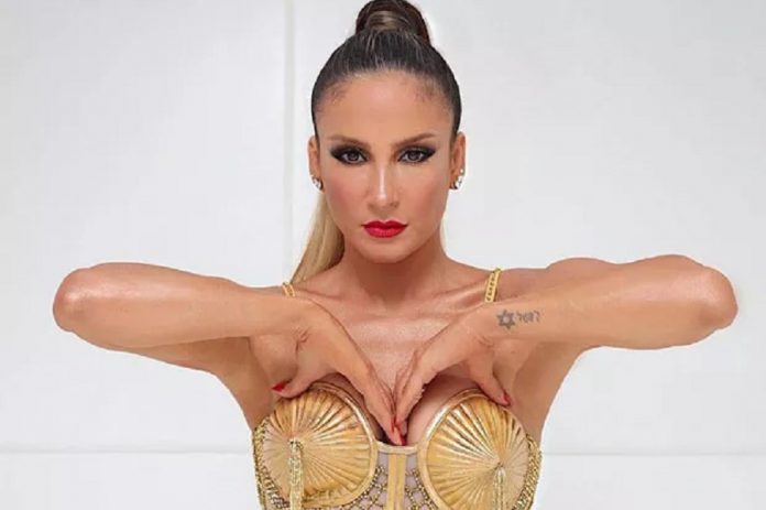 Claudia Leitte Madonna