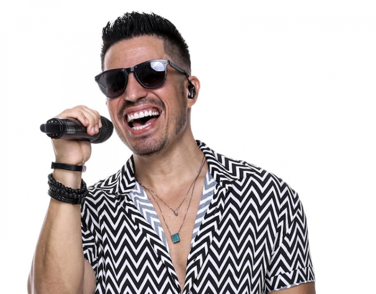 Bloquinho do CAACE terá show de Ivo Brown, neste sábado (15)
