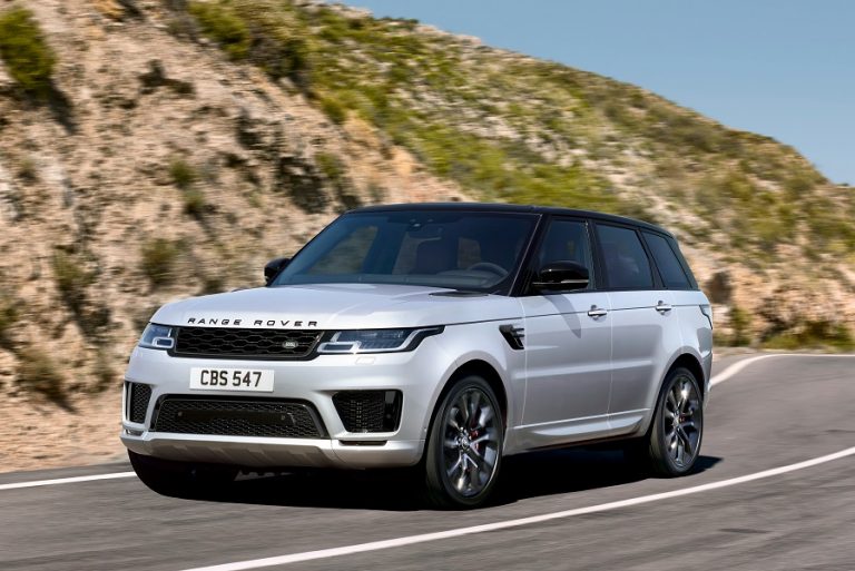 Land Rover une motores elétrico e a combustão em linha de carros híbridos