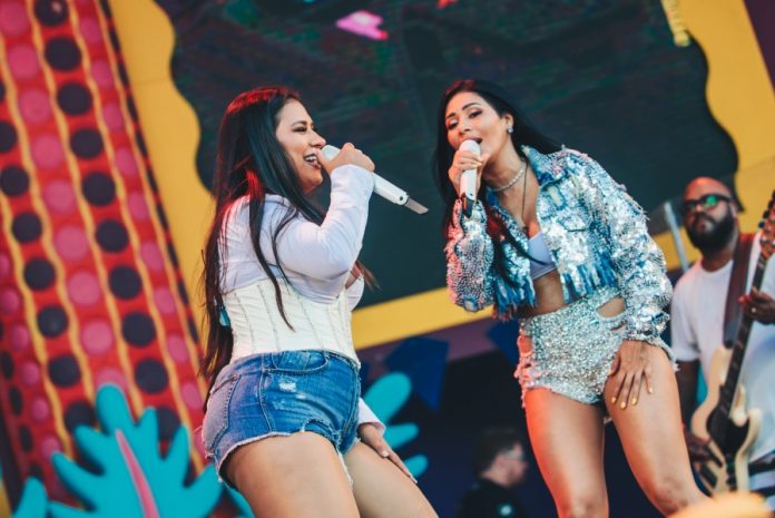 Foto Por Helena Yoshioka