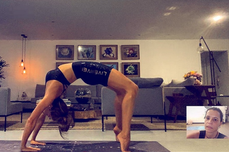 Grazi Massafera Yoga 2