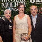 Laura, Manuela E João Nogueira