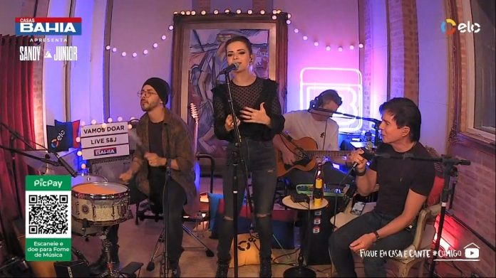 Live Sandy E Junior 5