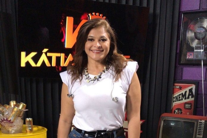 Kátia Cilene Em Live