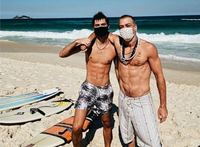 Fábio Assunção E O Filho, João