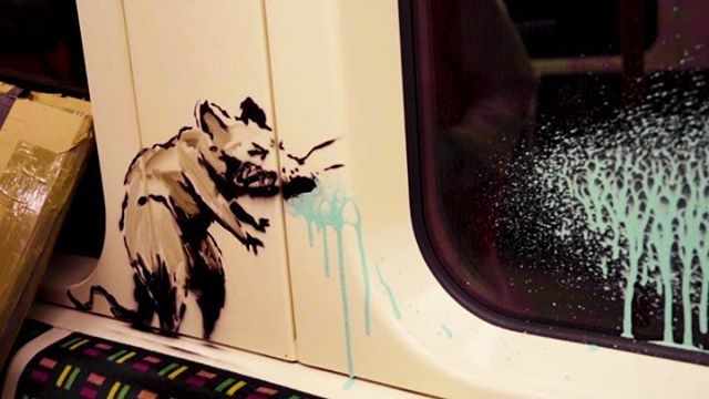 Grafite De Banksy No Metrô De Londres (2)