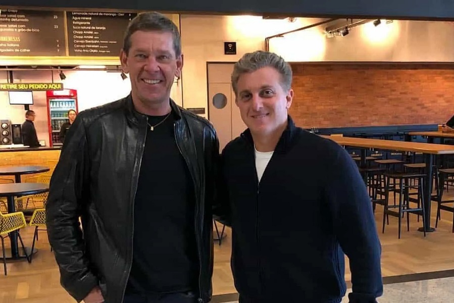 Júnior Durski E Luciano Huck