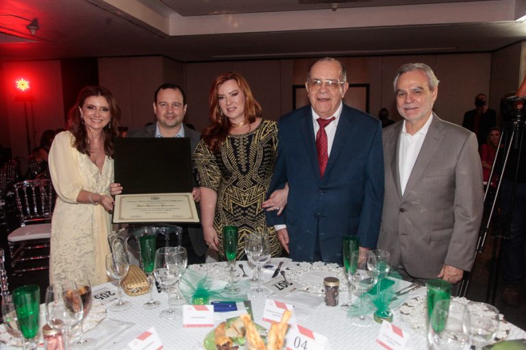Emília Buarque, Igor E Aline Queiroz Barroso E Régis Barroso 2