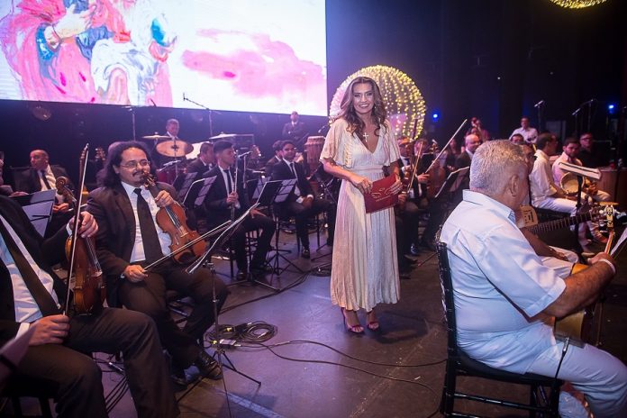 Márcia Travessoni No Anjos Do Natal