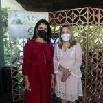 Aline Ferreira E Ana Lúcia Teixeira