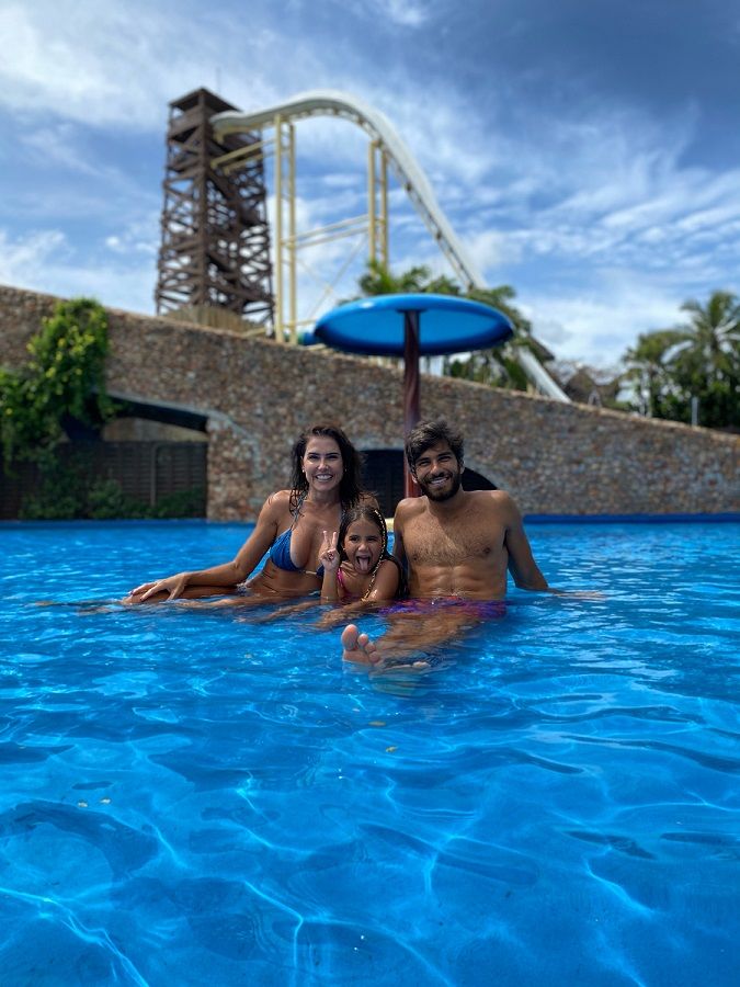 Deborah Secco, Maria Flor E Hugo Moura No Beach Park