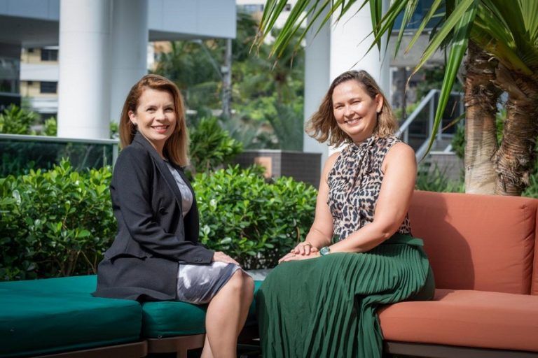 Luiza Alyne Menezes E Renata Paula