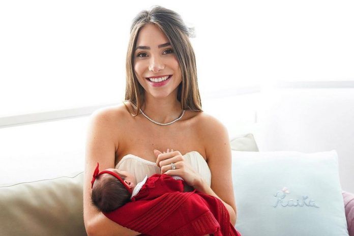 Romana Novais E Raika