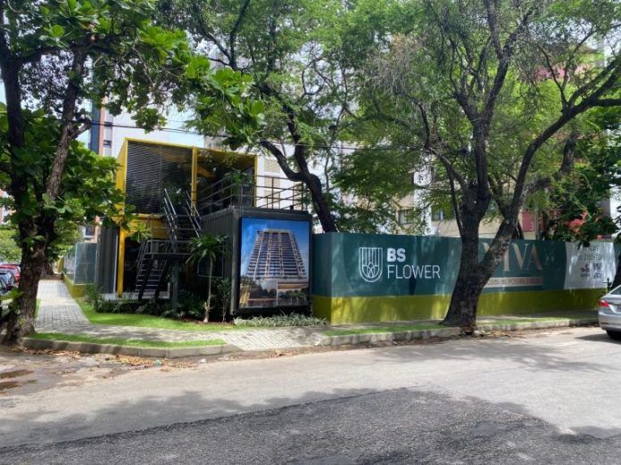 Flower Stand 2 768x576