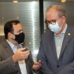 Igor Queiroz Barroso Doa Mil Bíblias Ao Projeto Livro Aberto (10)