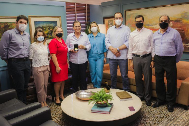 Raul Santos, Luisa Menezes, Melisa Pinheiro, Beto Studart, Renata Santiago, Delano Macedo, Luiz Antonio Trota Miranda E Jose Luis Miranda (1)