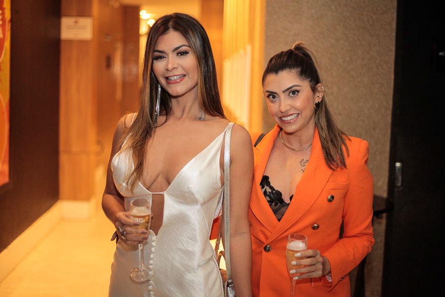 carla novaes and ingrid moreira video