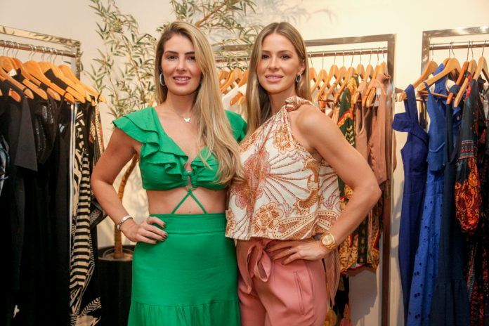 Melina Dias E Bruna Waleska (4)