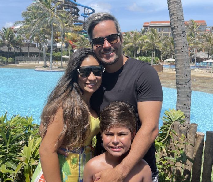 Simone E Família