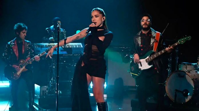 Anitta Boys Dont Cry Primeira Performance Eua