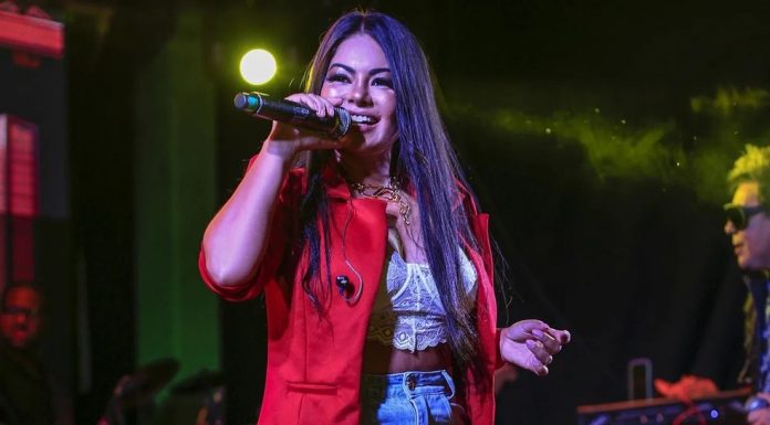Paulian Abelha Vocalista Da Calcinha Preta