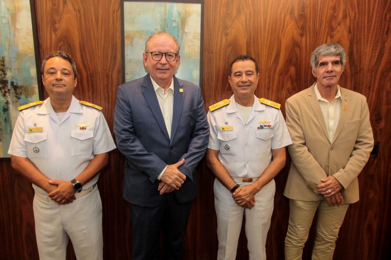 Almirante André, Ricardo Cavalcante, Almirante Garnier Santos E Cel Benício