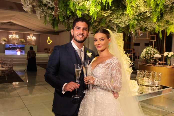 Bruna Massaglia E Pedro França 19