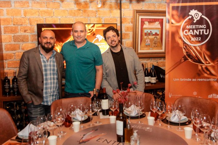 Diego Miranda, André Linheiro E Gustavo Peroni