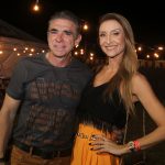 Douglas Santos E Gislaine Facó