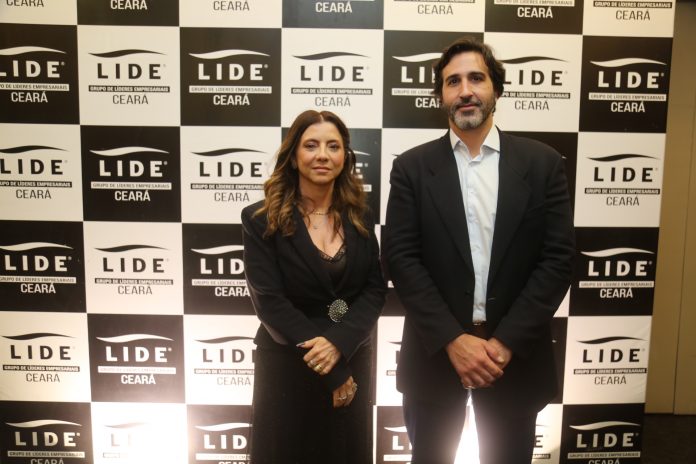 Emilia Buarque E Lucas Fiuza