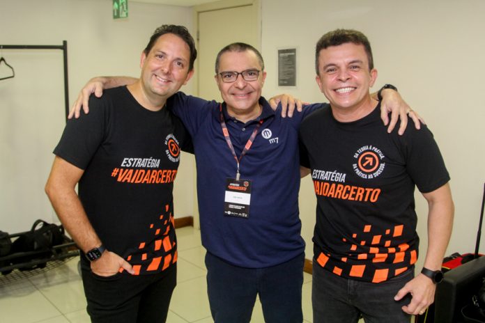 Alexandre Slivnik, Daniel Demétrio E Elias Leite (1)