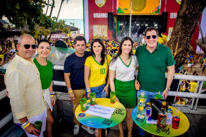 André E Danielle Linheiro, Pompeu E Marilia Vasconcelos, Camile Quintão E Rodrigo Carneiro (1)